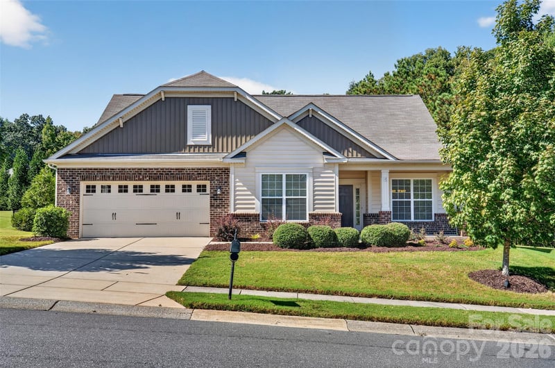 12910 Hunting Birds Lane, Charlotte, NC - 3 beds, 3 baths, 2,576 sqft - $469,000