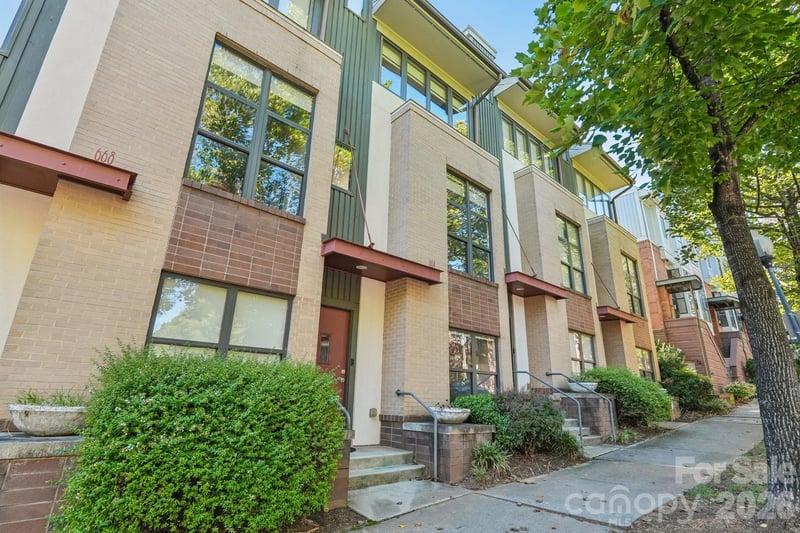 664 Garden District Drive, Charlotte, NC - 2 beds, 2 baths, 1,415 sqft - $395,000