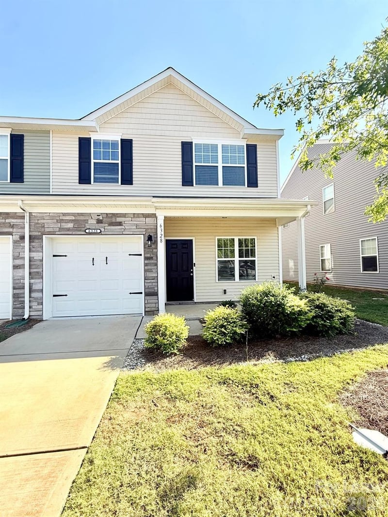 6328 Revolutionary Trail, Charlotte, NC - 3 beds, 2.5 baths, 1,557 sqft - $1,949