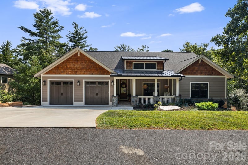 14 Sugarland Ridge Trail, Fairview, NC - 4 beds, 3.5 baths, 3,147 sqft - $1,149,000