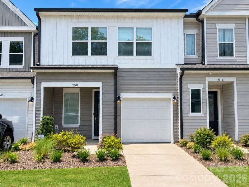 9309 Widden Way, Charlotte, NC - 2 beds, 2.5 baths, 1,601 sqft - $315,000