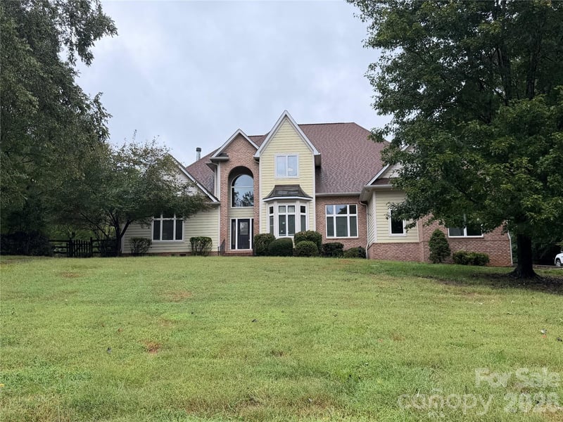 137 Wildwood Cove, Mooresville, NC - 4 beds, 4 baths, 5,596 sqft - $829,900