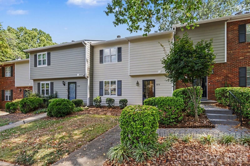 3272 Heathstead Place, Charlotte, NC - 3 beds, 2.5 baths, 1,351 sqft - $264,000