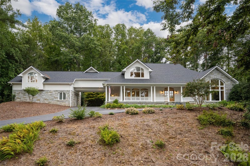 4 Cedar Hill Drive, Asheville, NC - 4 beds, 5 baths, 6,988 sqft - $3,495,000