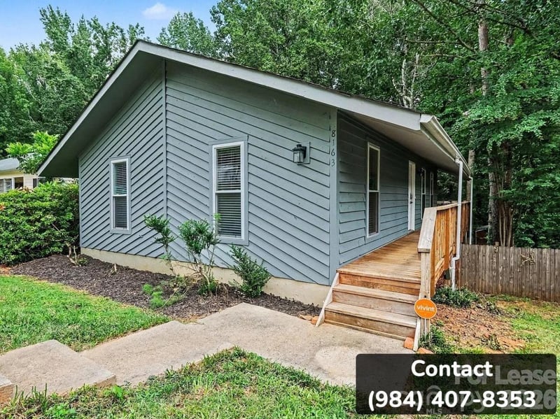 8139 Walnut Creek Lane, Charlotte, NC - 3 beds, 2 baths - $1,850