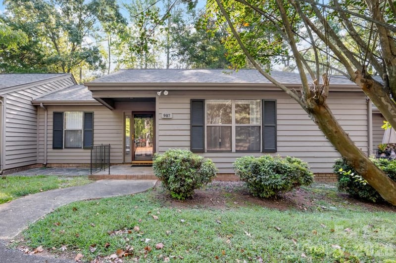 907 Cranberry Circle Apt 26B, Fort Mill, SC - 2 beds, 2 baths, 1,394 sqft - $265,000