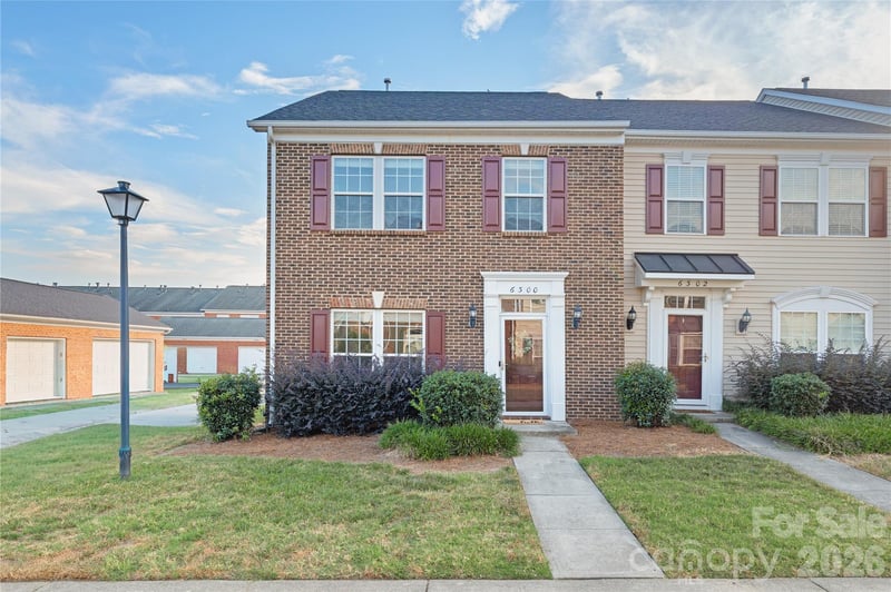 6300 Kloss Lane, Indian Trail, NC - 3 beds, 2.5 baths, 1,916 sqft - $315,000