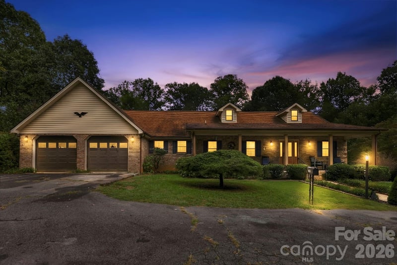 1079 Dupont Road, Hendersonville, NC - 3 beds, 2 baths, 1,857 sqft - $1,600,000