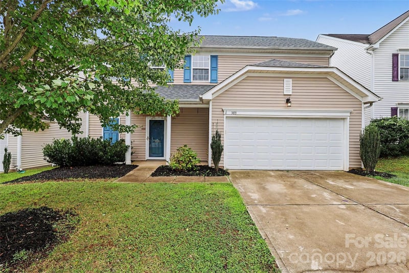 3833 Catawba Creek Drive, Gastonia, NC - 3 beds, 2.5 baths, 1,612 sqft - $319,000