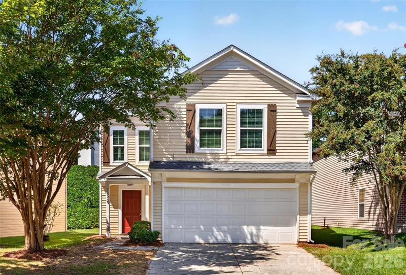2629 Stream Bank Drive, Charlotte, NC - 4 beds, 2.5 baths, 2,110 sqft - $330,000