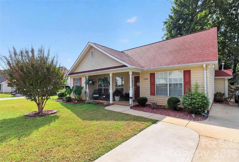 5906 Country Walk Drive, Charlotte, NC - 3 beds, 2 baths, 1,458 sqft - $328,000