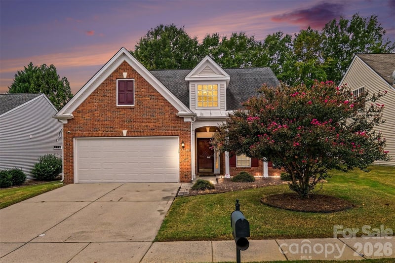 9532 Kestral Ridge Drive, Charlotte, NC - 3 beds, 3 baths, 2,252 sqft - $465,000