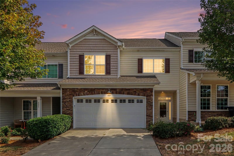 809 River Park Road, Belmont, NC - 3 beds, 2.5 baths, 1,855 sqft - $415,000