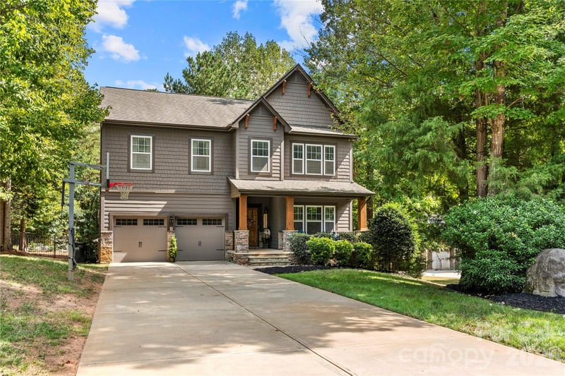 1324 Huntcliff Drive, Waxhaw, NC - 4 beds, 2.5 baths, 3,064 sqft - $825,000