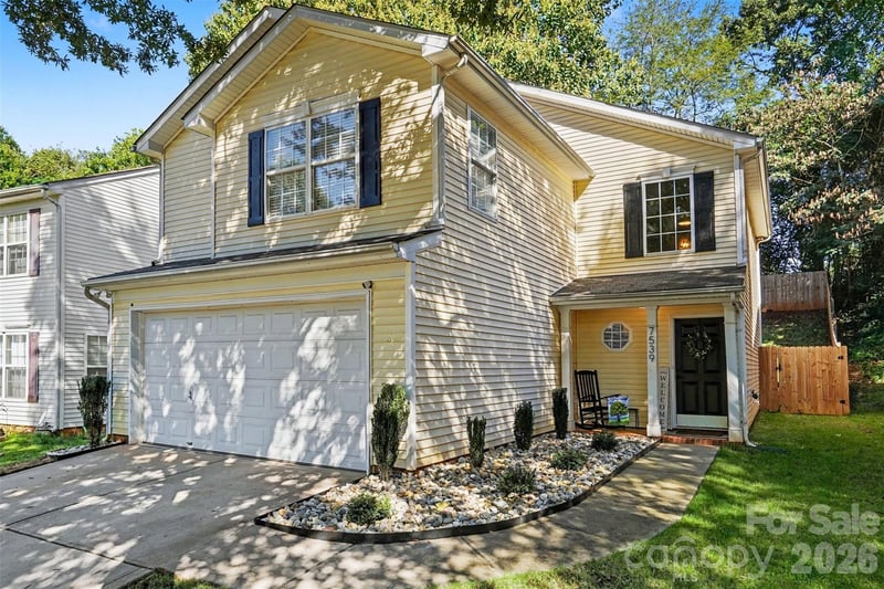 7539 Lady Liberty Lane, Charlotte, NC - 3 beds, 2.5 baths, 1,896 sqft - $390,000