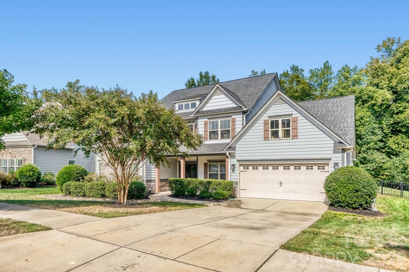 2944 Donegal Drive, Kannapolis, NC - 4 beds, 3.5 baths, 4,174 sqft - $730,000