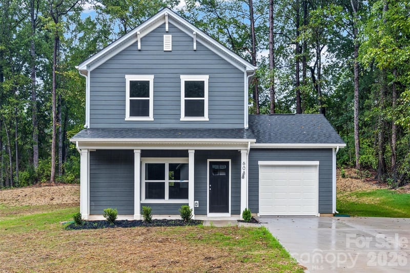 608 W Lewis Street, Dallas, NC - 3 beds, 2.5 baths, 1,400 sqft - $295,900