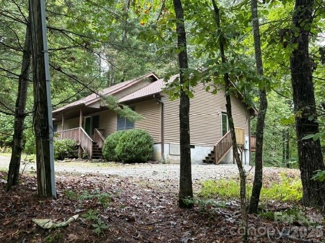 20 Pheasant Run Road, Brevard, NC - 2 beds, 2 baths, 1,644 sqft - $475,000