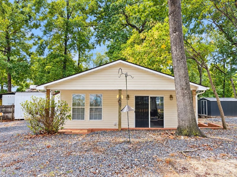 135 LANDLUBBER Trail 105 H, Mount Gilead, NC - 2 beds, 1 bath, 840 sqft - $175,000