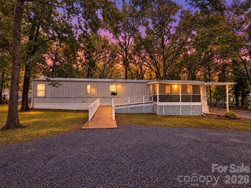 3415 Waxhaw Highway, Monroe, NC - 2 beds, 2 baths, 906 sqft - $229,000
