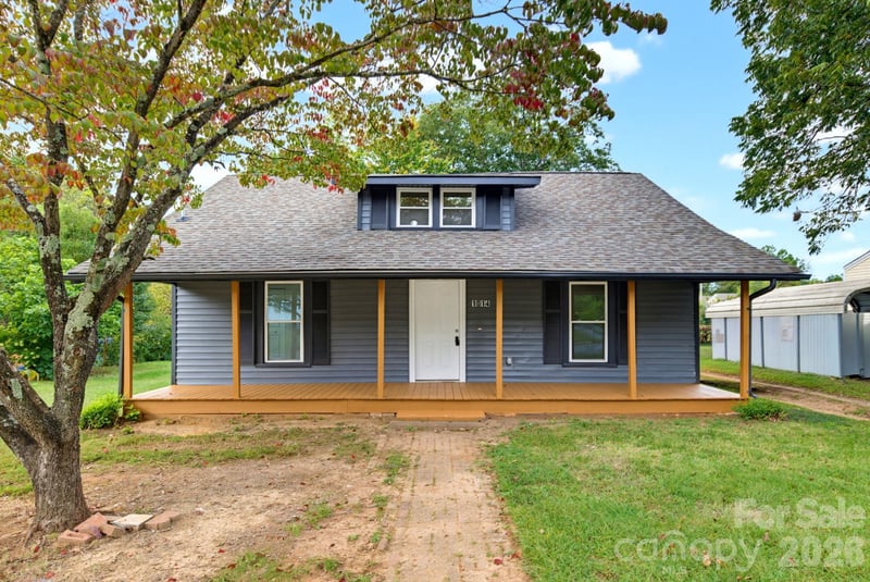 1014 8th Street, Statesville, NC - 3 beds, 2 baths, 1,551 sqft - $235,000
