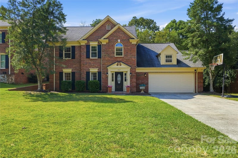 717 Fredricksburg Road, Matthews, NC - 3 beds, 2.5 baths, 2,229 sqft - $665,000