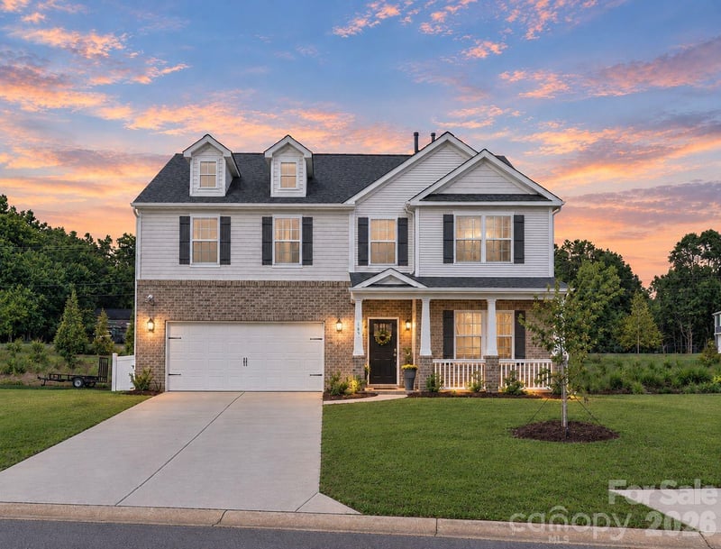 165 Apple Orchard Court, Statesville, NC - 4 beds, 3.5 baths, 3,108 sqft - $364,995