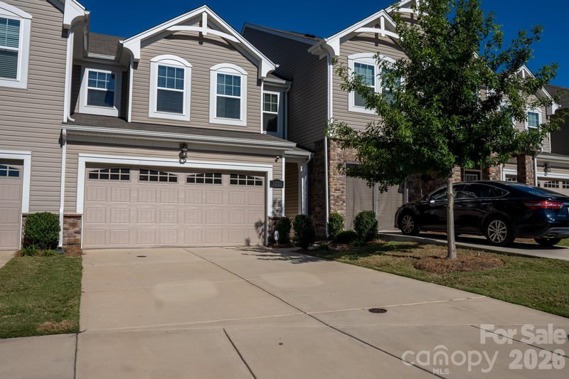 9238 Northfield Crossing Drive, Charlotte, NC - 3 beds, 2.5 baths, 1,761 sqft - $410,000