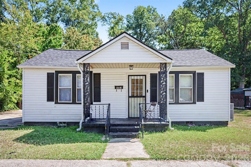 1013 Martin Avenue, Rock Hill, SC - 2 beds, 1 bath, 1,066 sqft - $170,000