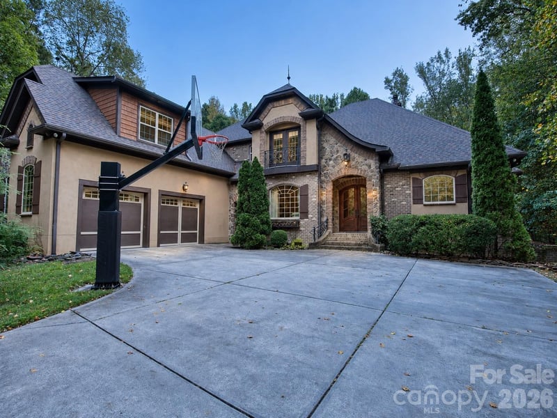 6031 Greystone Drive, Weddington, NC - 4 beds, 4.5 baths, 4,204 sqft - $1,650,000