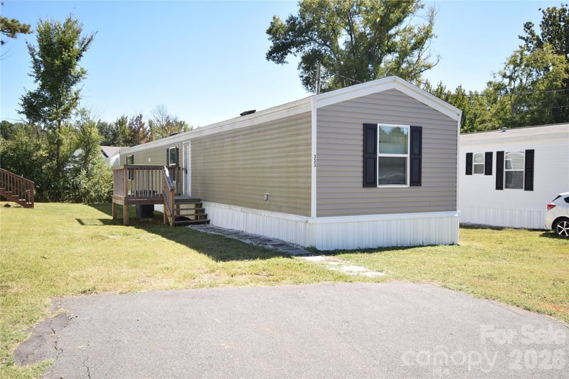 333 Brownstone Drive, Rock Hill, SC - 3 beds, 2 baths, 1,050 sqft - $50,000