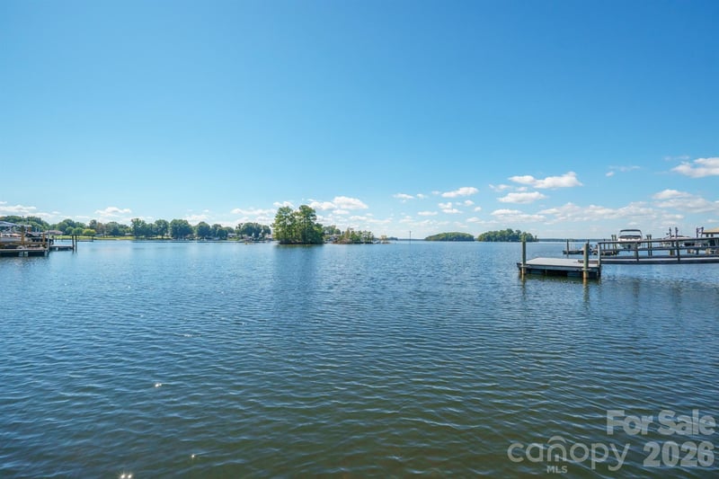 20919 Island Forest Drive, Cornelius, NC - 3 beds, 2.5 baths, 4,107 sqft - $1,895,000