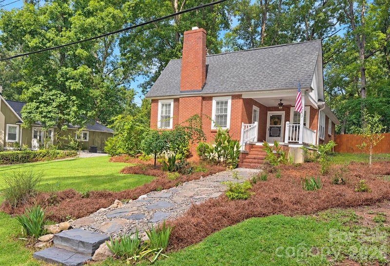 712 Jackson Street, Fort Mill, SC - 3 beds, 1 bath, 1,375 sqft - $345,000