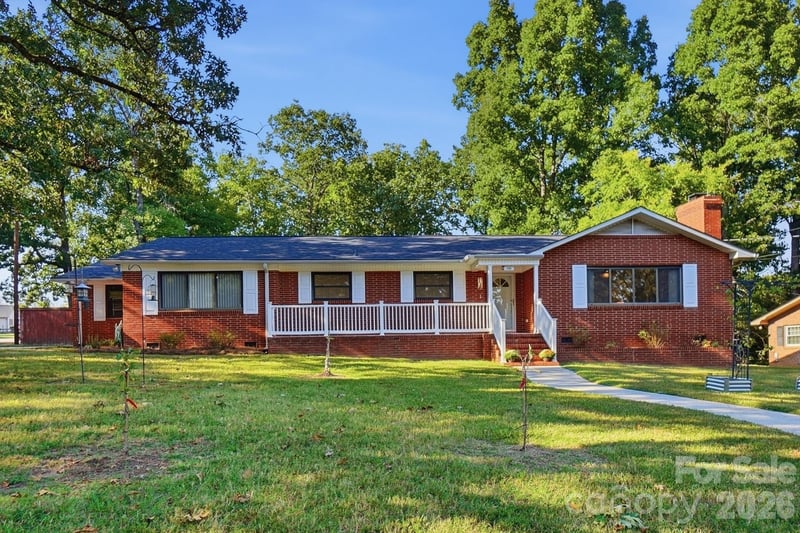 140 Piedmont Drive, Kannapolis, NC - 3 beds, 2 baths, 1,847 sqft - $385,000