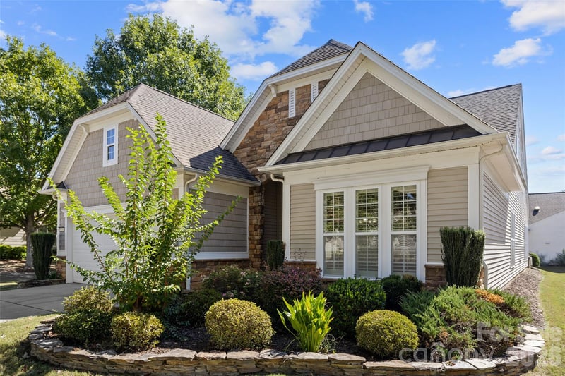 55336 Derringer Avenue, Fort Mill, SC - 3 beds, 3 baths, 2,948 sqft - $544,900