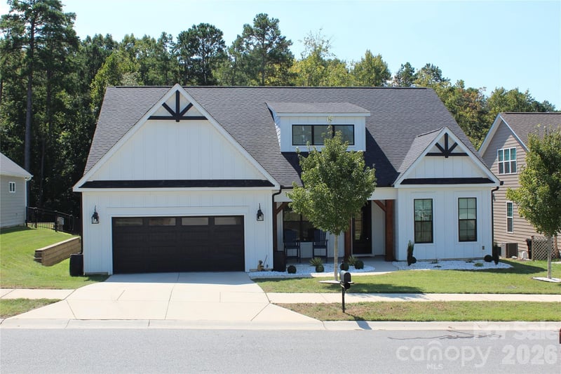 2423 Baxter Place SE, Concord, NC - 5 beds, 4 baths, 3,181 sqft - $699,000