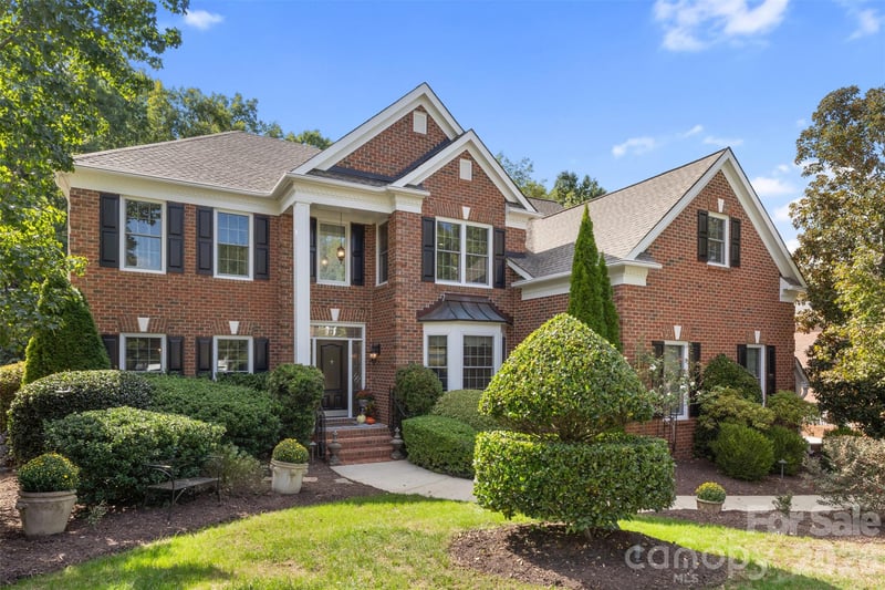 2042 Maynard Road, Charlotte, NC - 6 beds, 4.5 baths, 6,158 sqft - $1,370,000
