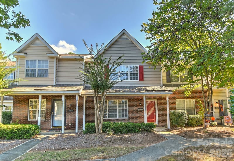 12523 Bluestem Lane, Charlotte, NC - 2 beds, 2.5 baths, 1,304 sqft - $289,900