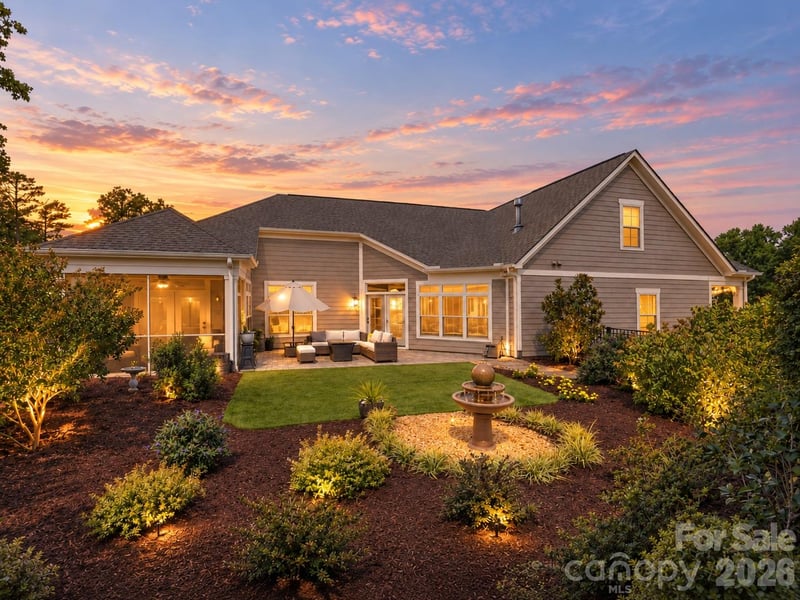 2213 Lincolnshire Lane, Waxhaw, NC - 3 beds, 3 baths, 2,904 sqft - $749,900