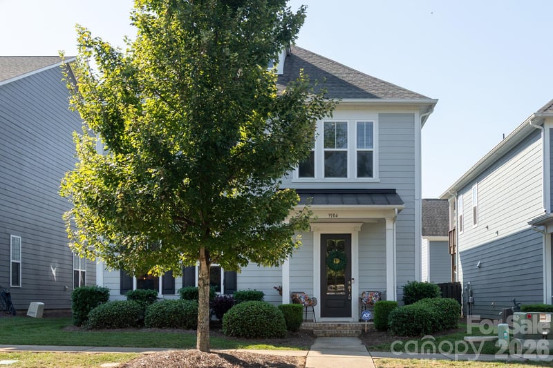 9104 Gladden Hill Lane, Pineville, NC - 4 beds, 4.5 baths, 3,004 sqft - $700,000