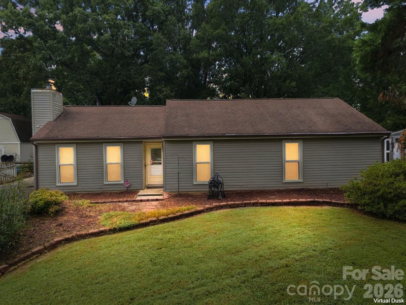 6423 Snow Bird Lane, Charlotte, NC - 3 beds, 2 baths, 1,276 sqft - $339,900