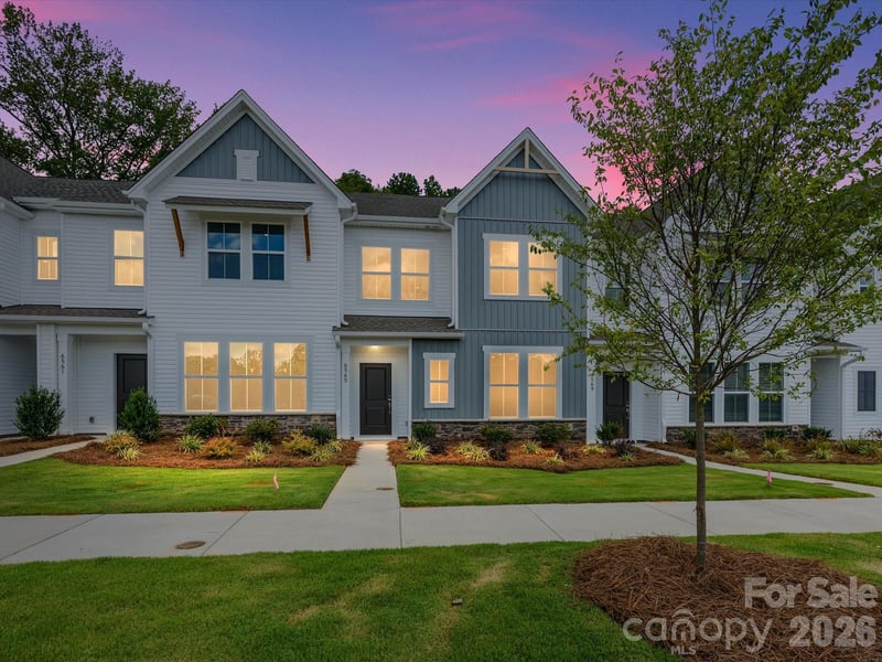 6565 Fire Lily Lane, Charlotte, NC - 3 beds, 2.5 baths, 1,725 sqft - $359,990