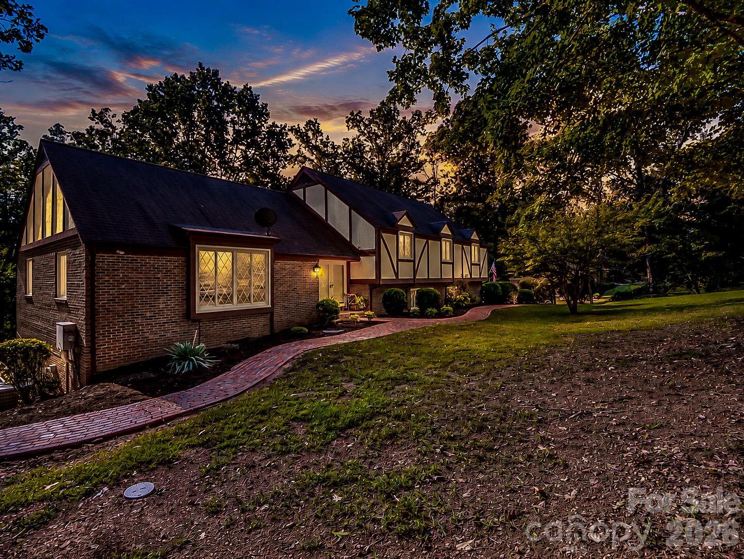 328 Plantation Dr, Rutherfordton, NC 28139. property listing photo