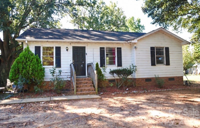 712 Edgehill Drive, Monroe, NC - 3 beds, 1 bath, 1,054 sqft - $209,900