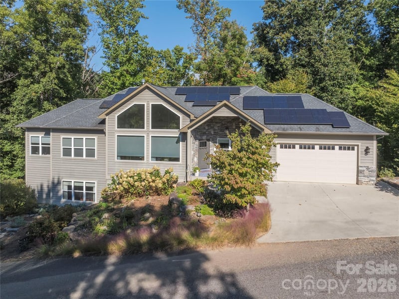 18 Herron View Lane, Weaverville, NC - 3 beds, 3.5 baths, 3,288 sqft - $1,000,000