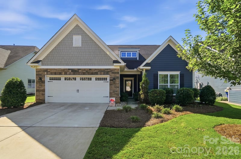 515 Trillium Way, Belmont, NC - 4 beds, 3 baths, 2,686 sqft - $589,900