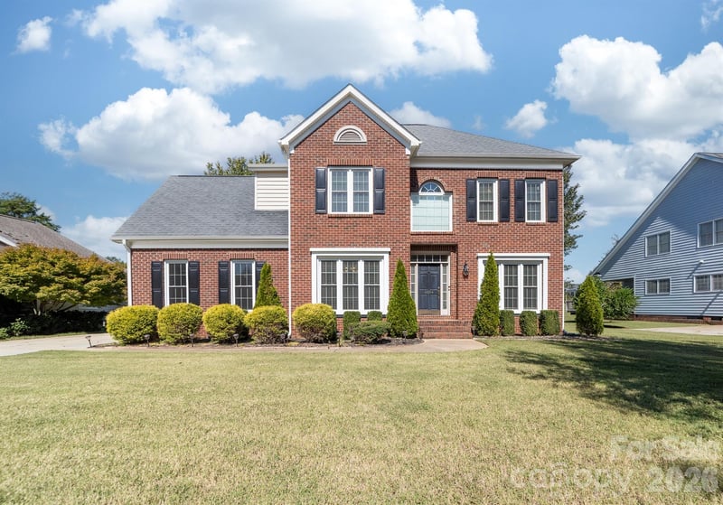 4014 Belle Meade Circle, Belmont, NC - 4 beds, 2.5 baths, 2,447 sqft - $619,900