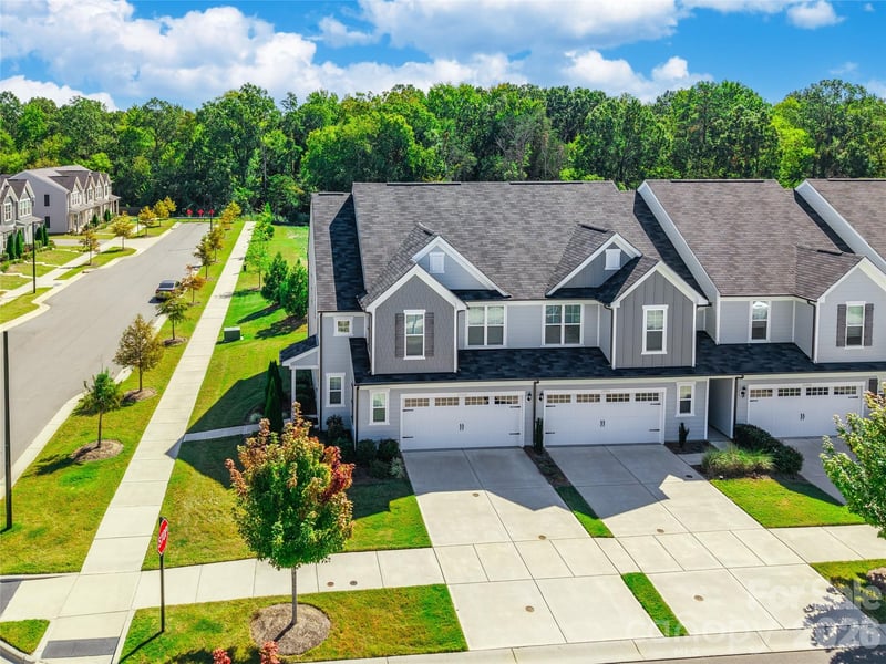 13042 Rover Street, Charlotte, NC - 3 beds, 2.5 baths, 1,835 sqft - $375,000