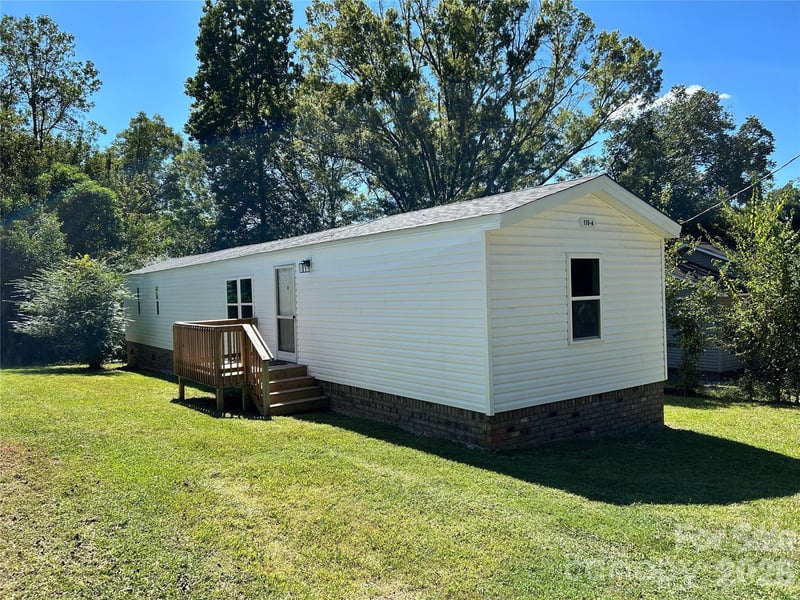 116 Washington Street A, York, SC - 2 beds, 2 baths, 896 sqft - $139,000