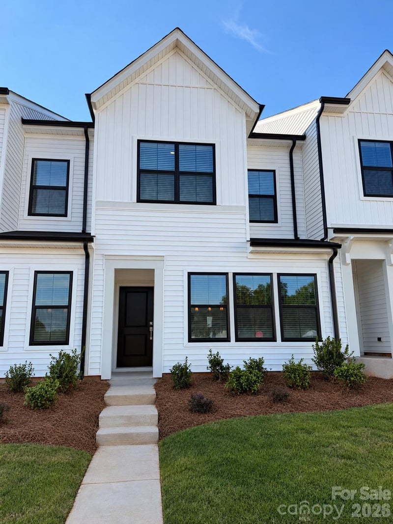 6554 Harlech Street, Charlotte, NC - 3 beds, 2.5 baths, 1,462 sqft - $307,008